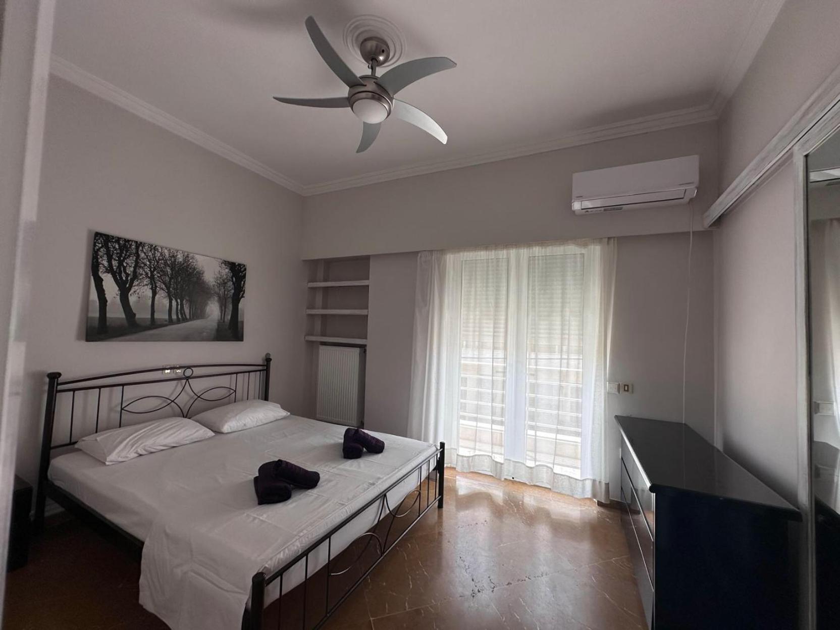 Beach Front Apartment Nea Palatia 外观 照片